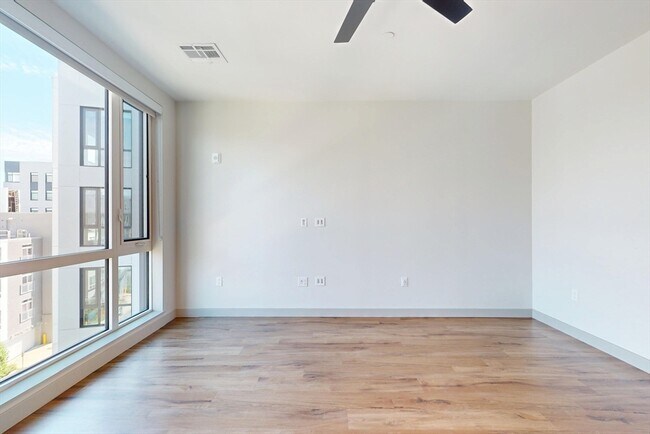 Photo - 80 Rugg Rd Unidad 1227