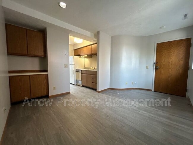 Photo - 208 E 5th St Unit #3A