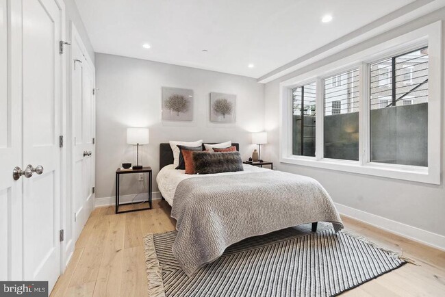 Photo - 5305 Connecticut Ave NW Unit 2