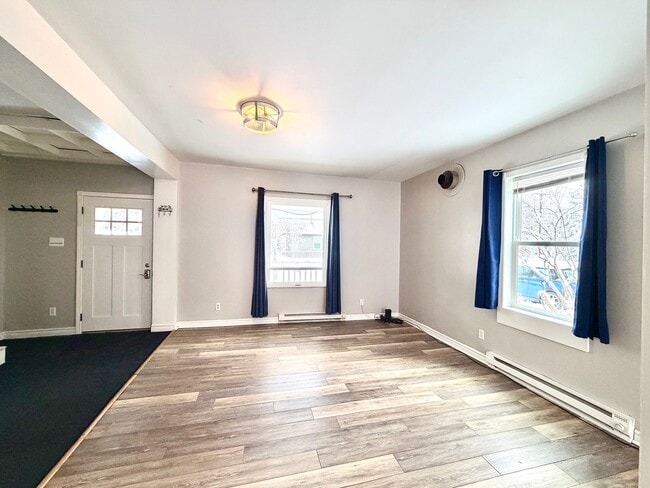 Photo - 924 Electric Ave