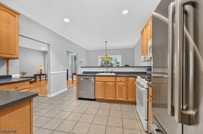 7 Pinehurst Cir