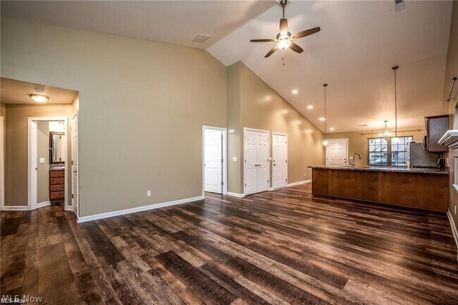 Photo - 36 Hawks Lndg