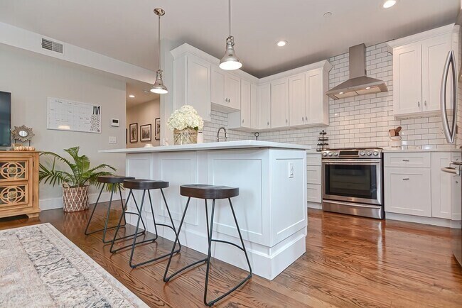 Photo - 52 River St Unit #7