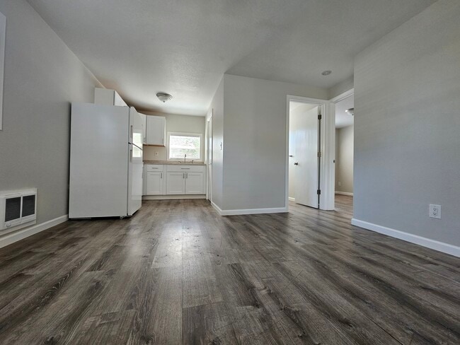 Photo - 3220 SE Rockwood St Apartamentos Unidad 3220