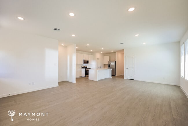 Photo - 2279 Ft Davis Pass