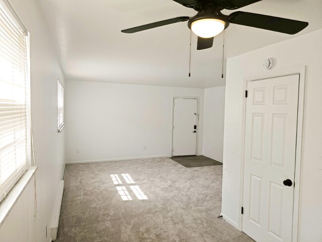 5856 Highview Dr Unidad 5860 Highview Dr. - 09