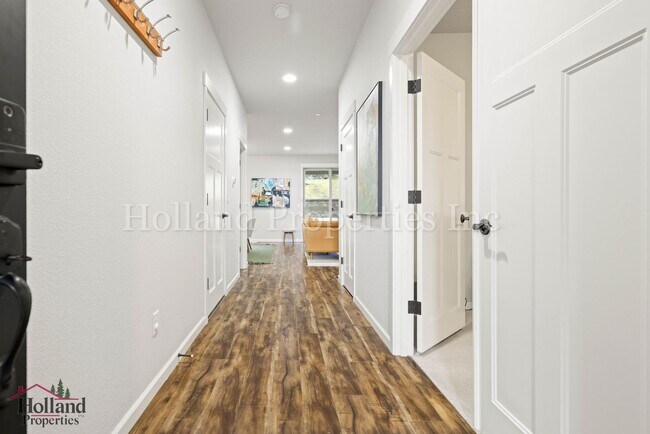 Photo - 12723 SW Willow Point Ln