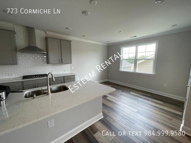 Photo - 773 Cormiche Ln