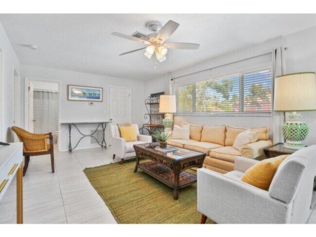 422 Julia Pl Unit C