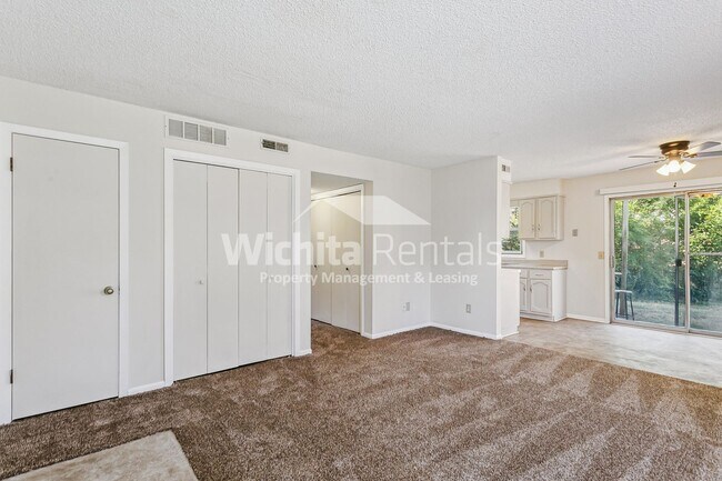 Photo - 223 N Brunswick St Unit #2