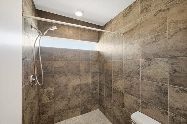 Photo - 1302 Rosalie St