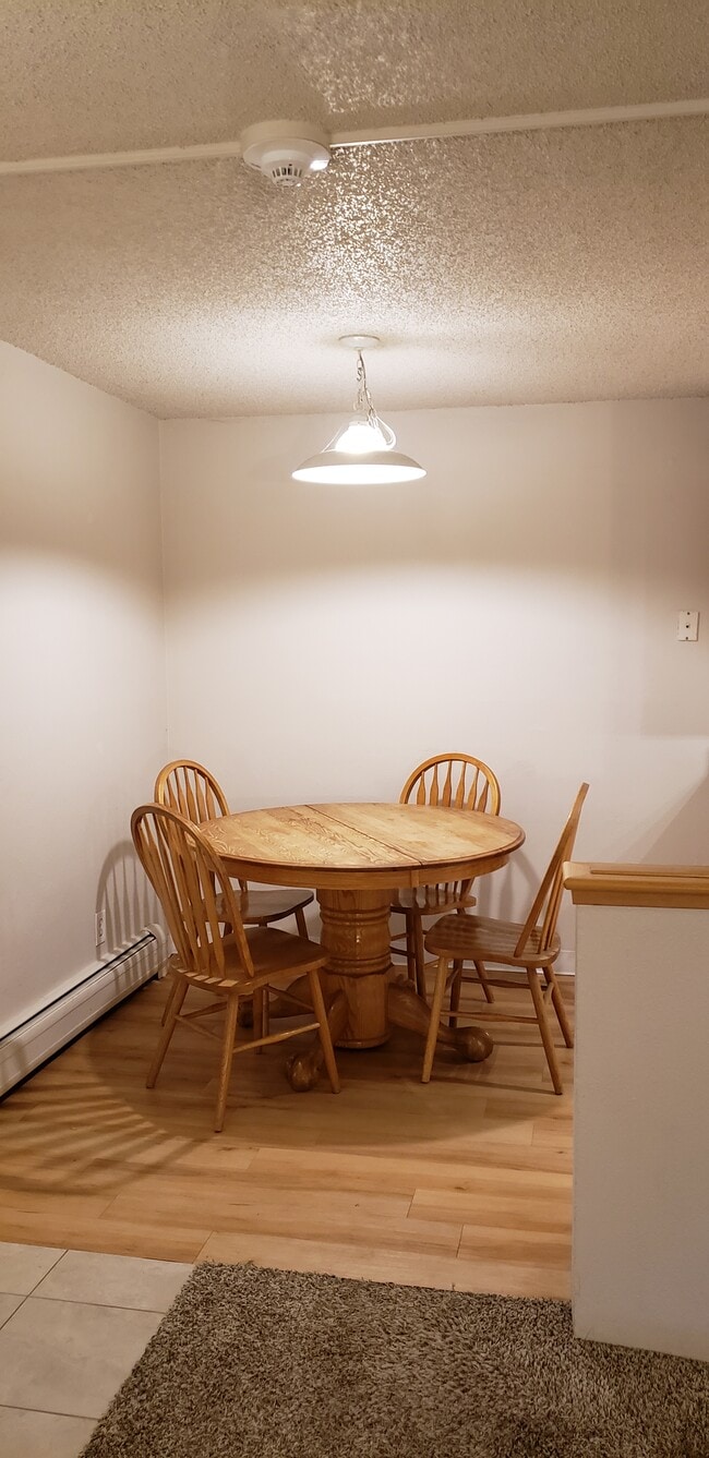 Photo - 451 Golden Cir Unidad 112 - Bedroom 1