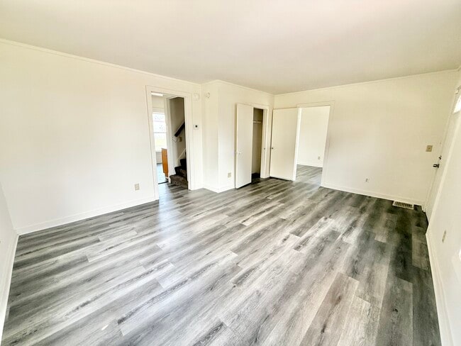 Photo - 921 17th St NW