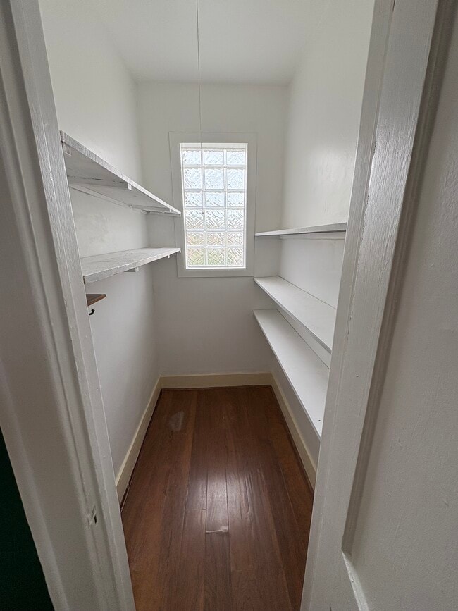 Photo - 3983 Talbot St Unidad 2