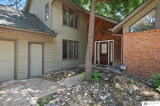 Photo - 16611 S 57th Ave