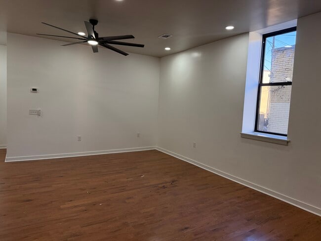 Photo - 711 Chew St Unidad 1