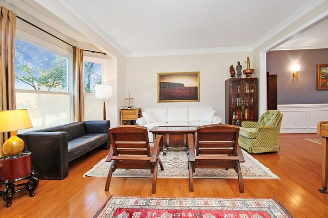 Photo - Call Victoria Jenkins at 757-525-7157 for more information