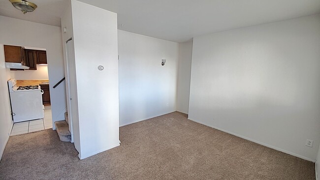 Photo - *Recently Updated 2BD/1.5BA Single Family Home Available for Rent in Mt Washington*