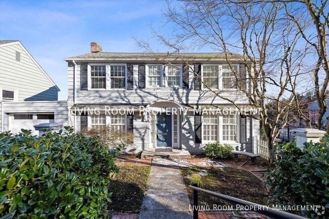 Building Photo - Classic Cape Cod With Views from the SW Hills Rental