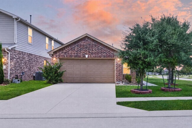 Photo - 5202 Pine Forest Ridge St
