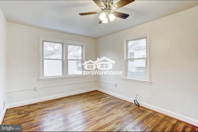 Photo - 3219 Taylor Ave