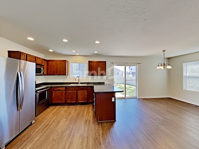 Photo - 3792 Tumwater W Dr