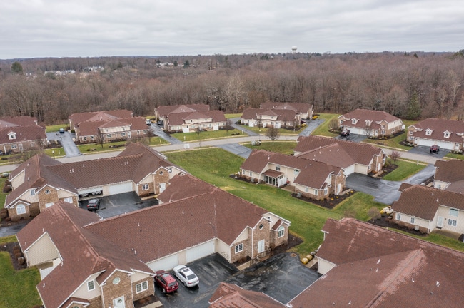 Photo - 72 Nicholas Dr