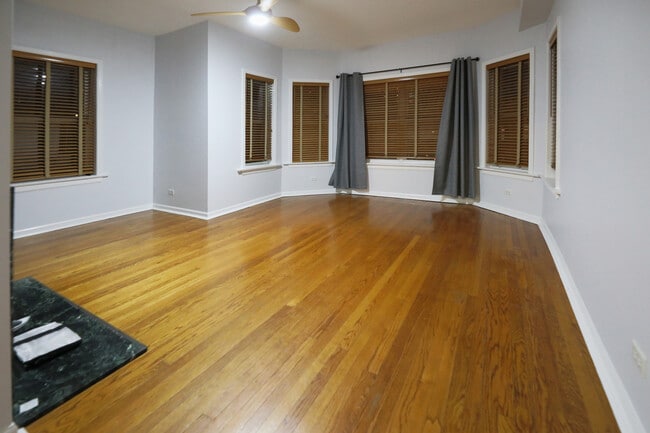 Photo - 6042 N Kenmore Ave Unit 3