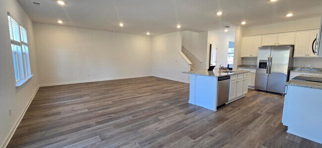 Photo - 97 Elijah St