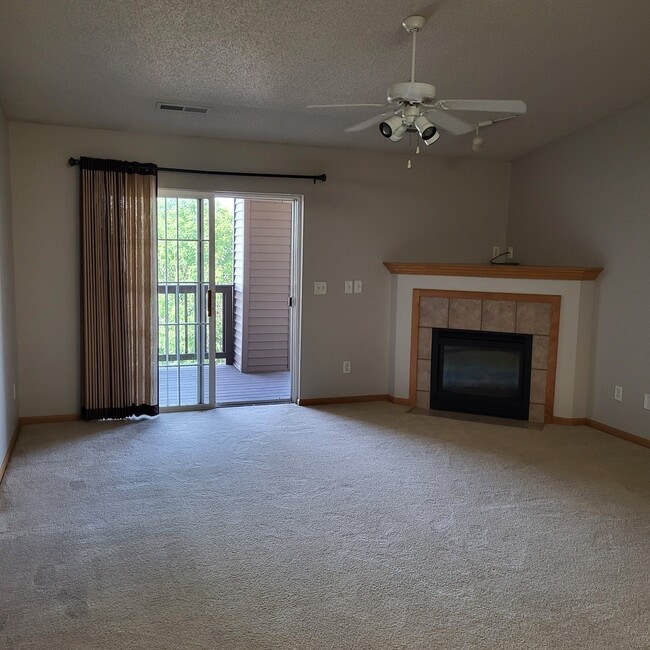 Photo - 525 Penn Ct