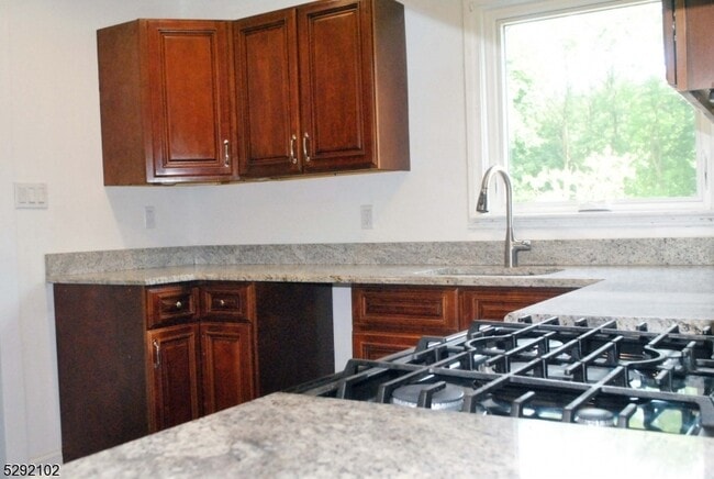 Photo - 44 Howard St