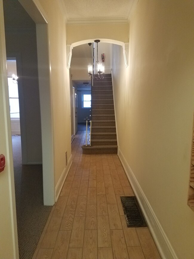 Building Photo - 3203 Powelton Ave