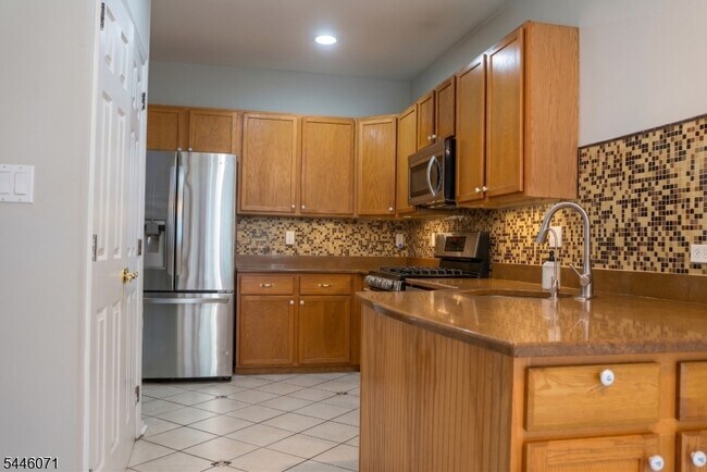19 Gordon Cir