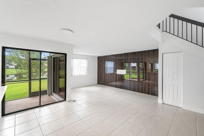 Photo - 439 NW 36th Ave