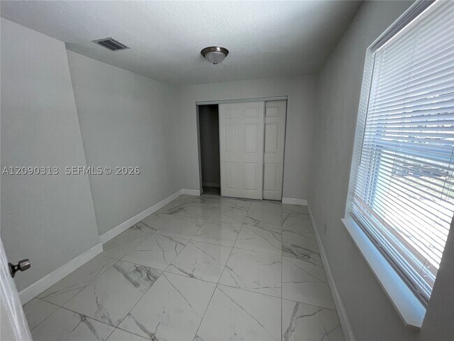 Photo - 6801 SW 13th St Unit 6805