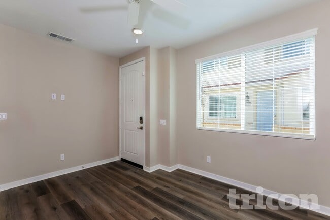 Photo - 24933 Siempre Ct