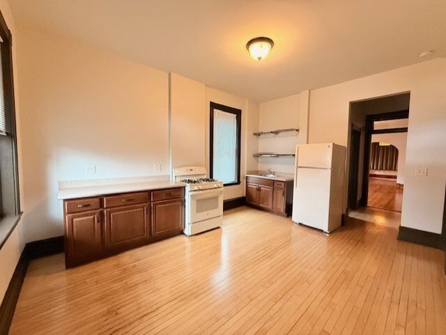 2528 W Iowa St