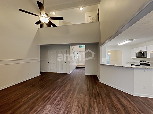 Photo - 795 Old Johnson Rd