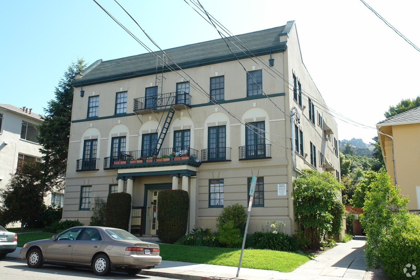 Photo - 2515 Piedmont Ave