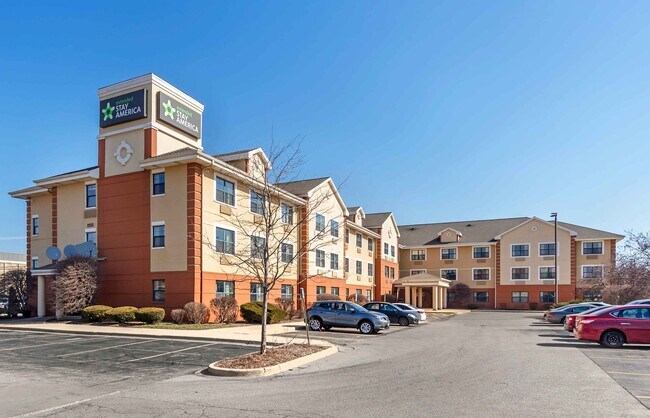 Furnished Studio-Chicago - Woodfield Mall