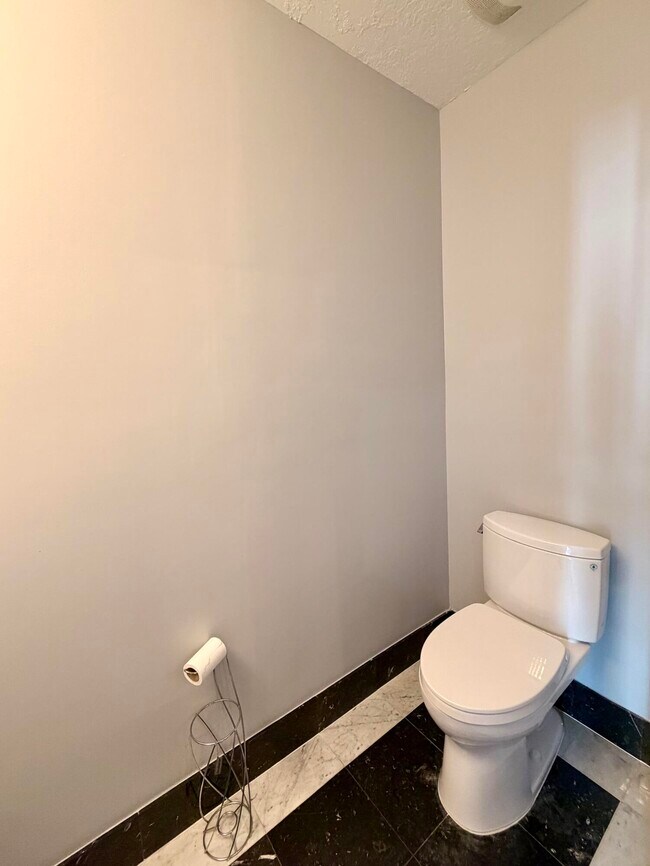Photo - 701 S Olive Ave Unit 317