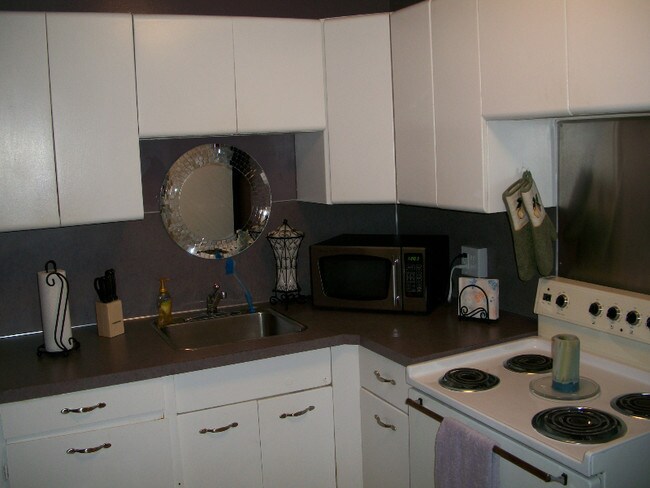 Photo - Fountain Hill Flats