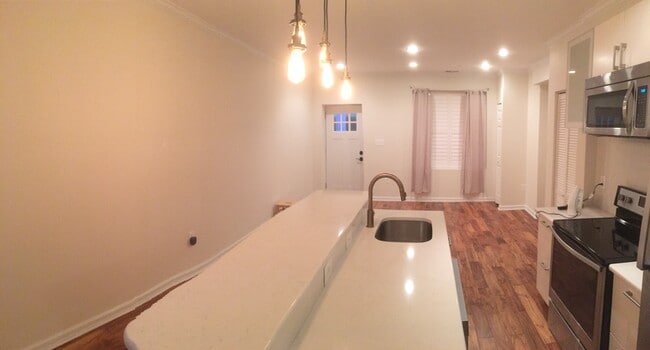 Photo - 1003 P St NW