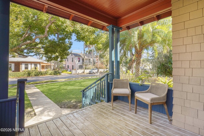 Photo - 290 St George St