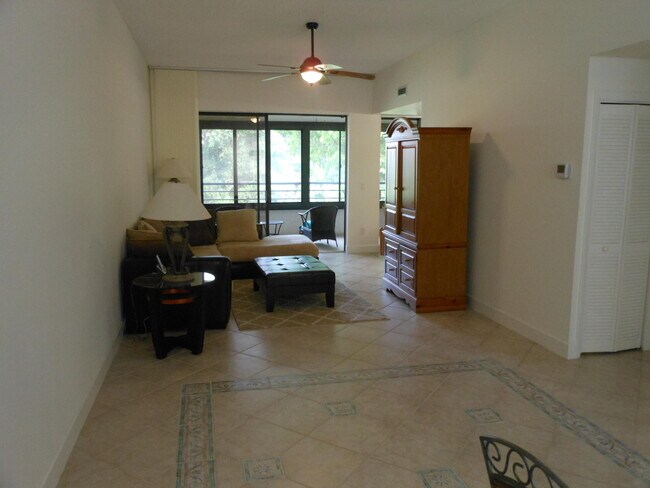 7472 La Paz Blvd Unit 309