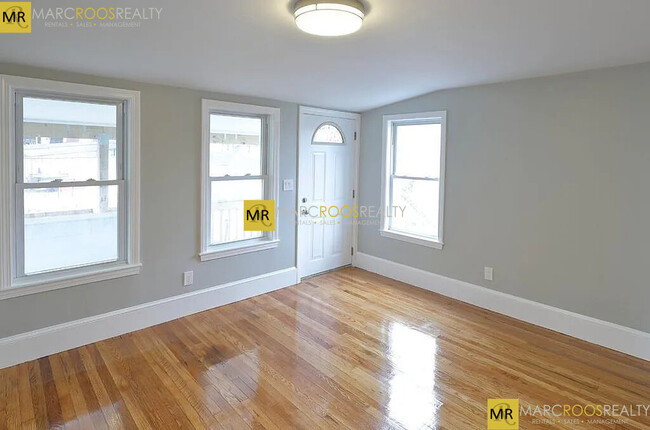 Photo - 165 Ferry St Condo