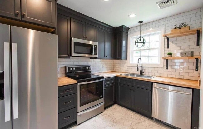 Photo - 803 Mansfield Ave