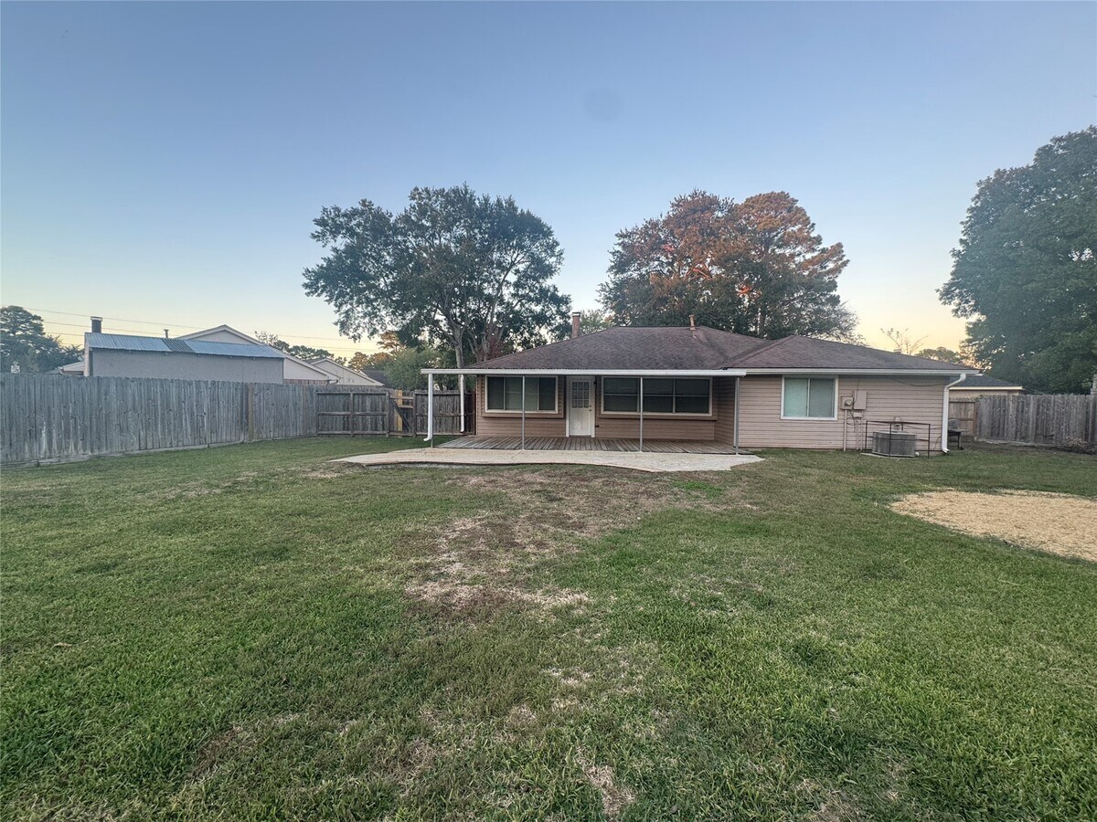 Photo - 2806 Goldspring Ln