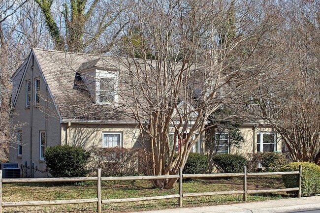 Building Photo - Spacious Fry’s Spring Home – Great Layout for Roommates