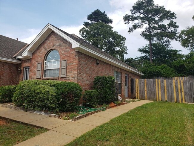 Photo - 1349 Kingston Oaks Dr